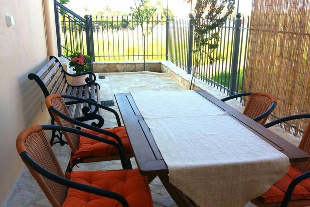 New, Modern, Bright And Independent Apartment 83 M2, With Garden, 5Min To The Beach And The City Center กาลามาตา ภายนอก รูปภาพ